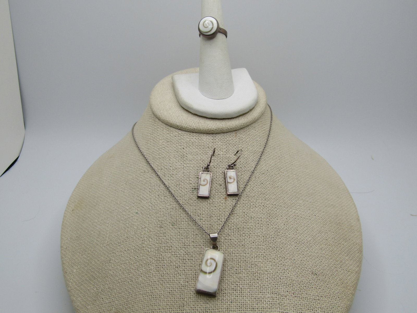 Vintage Swirled Glass Necklace, Earrings, Ring Set, 19", Sz. 5.5, Pierced - 4