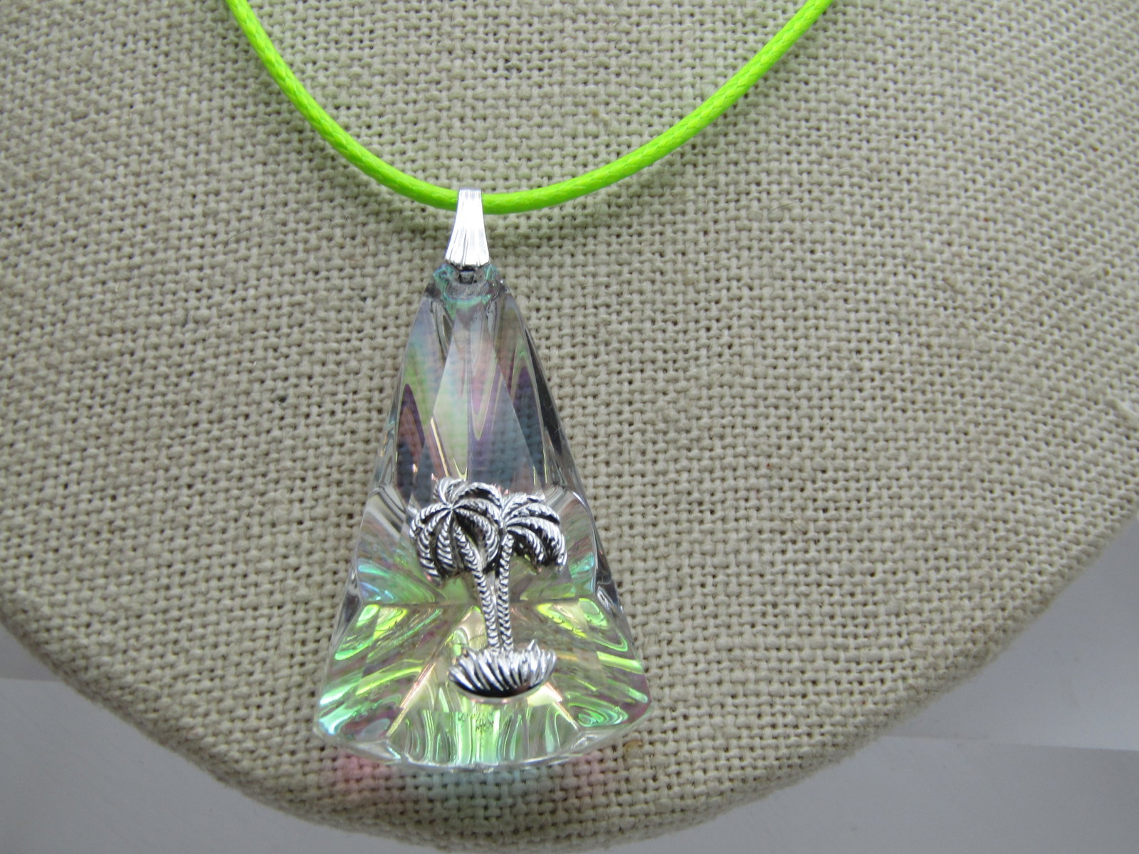 Vintage Rainbow Shimmer Palm Tree Glass Necklace, 16"-18" - 3