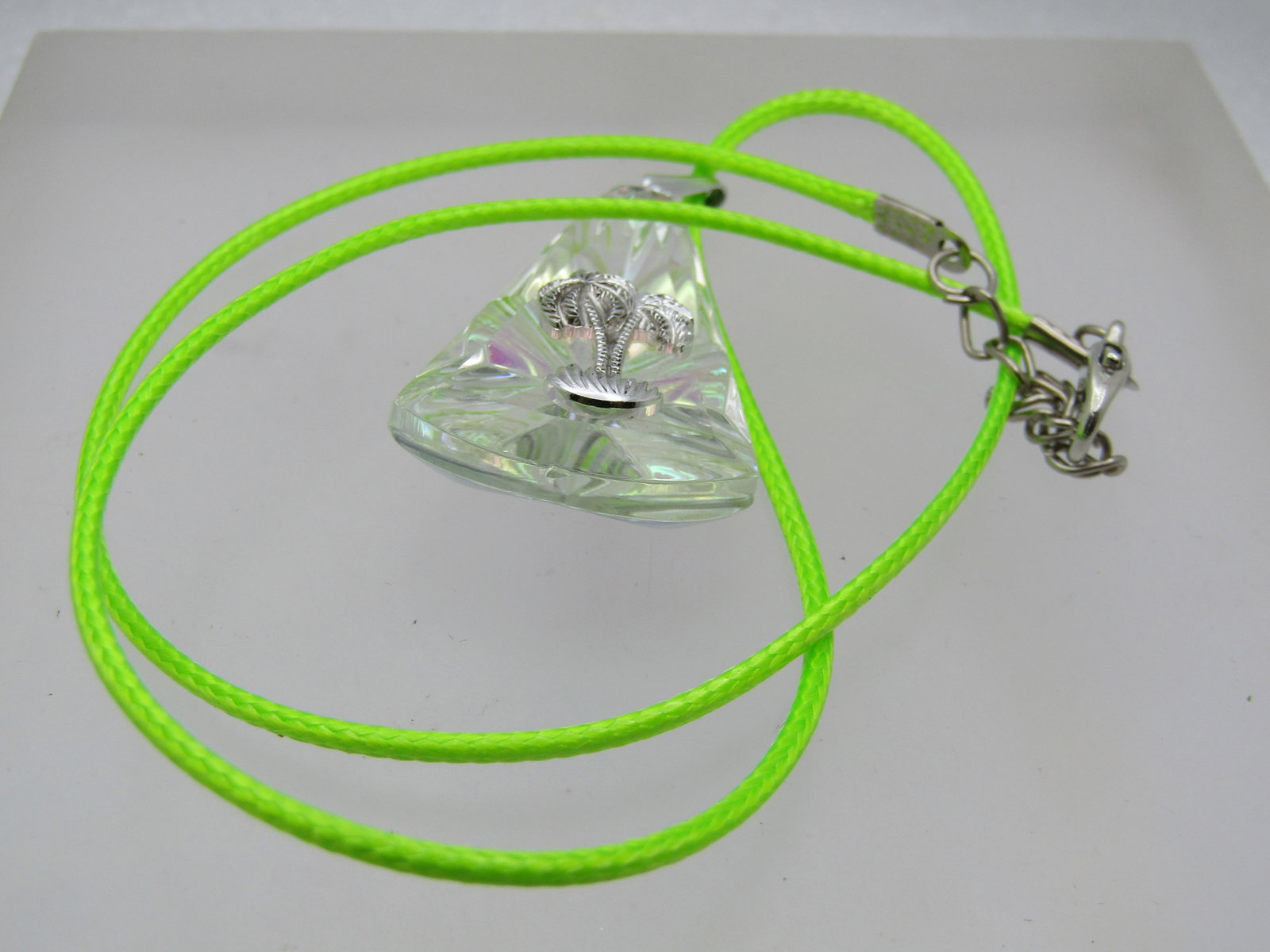 Vintage Rainbow Shimmer Palm Tree Glass Necklace, 16"-18" - 6
