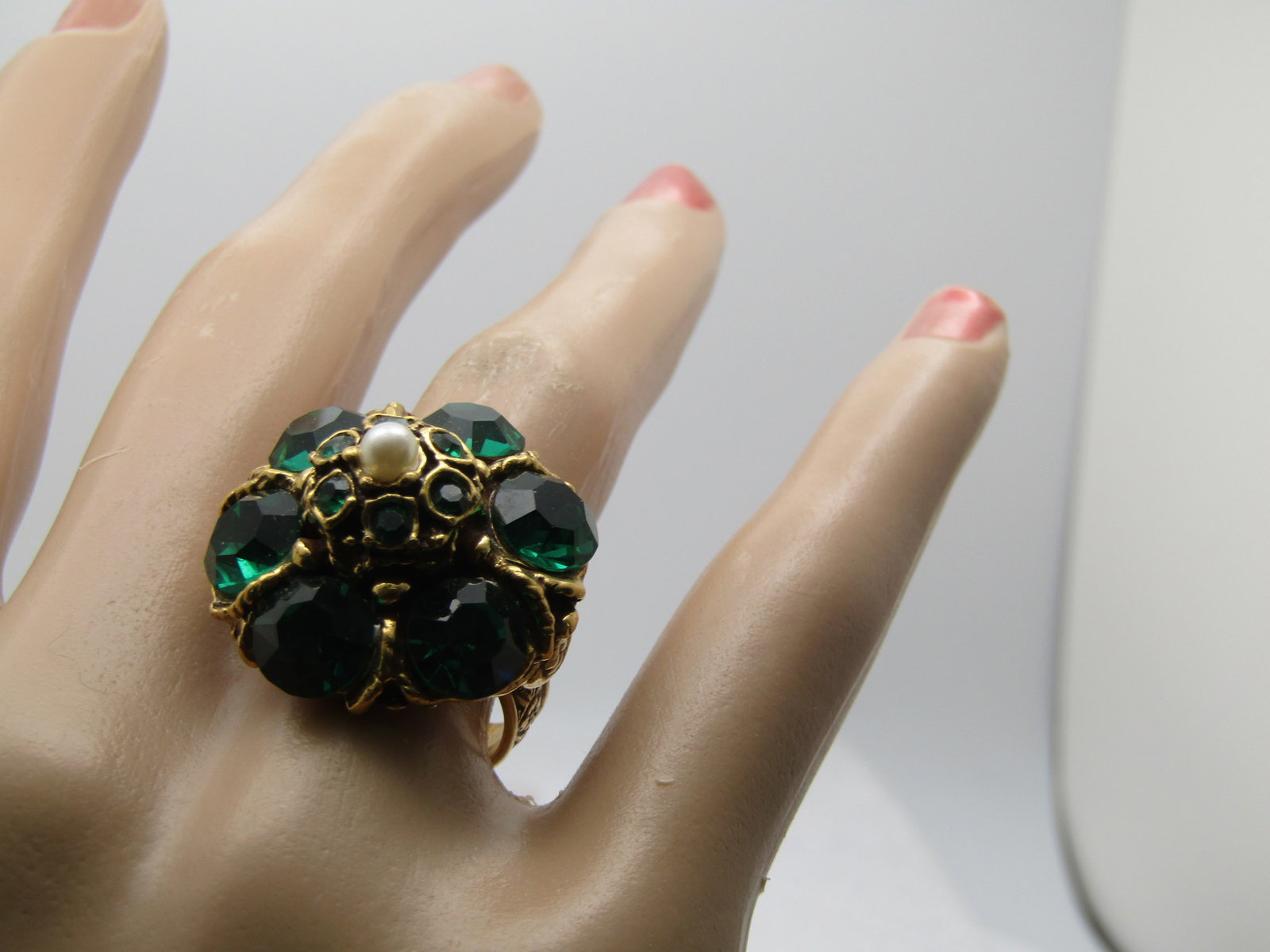Vintage Faux Emerald Pearl Ring, Cocktail, Adjustable, 1970's-1980's - 5