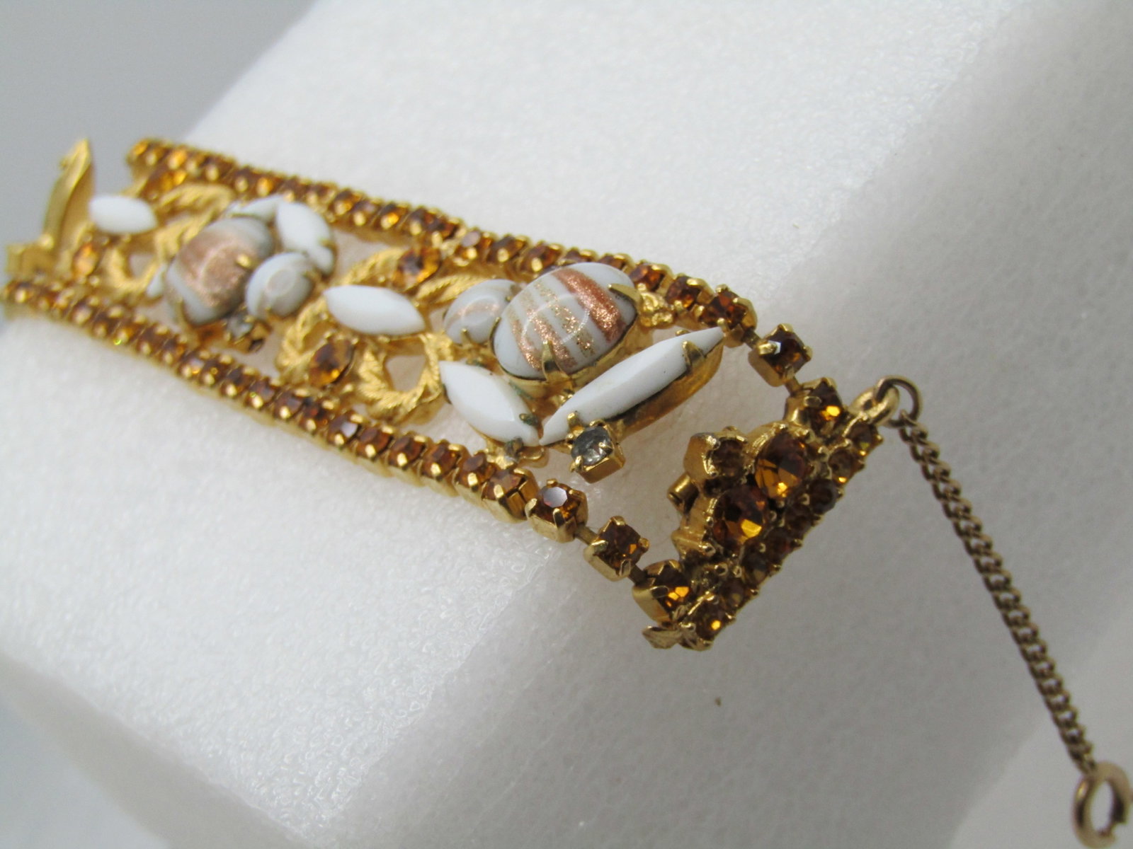 Vintage White & Honey Rhinestone Bracelet, Glitter Glass Cabochons, 7.5", Mid-Century - 8