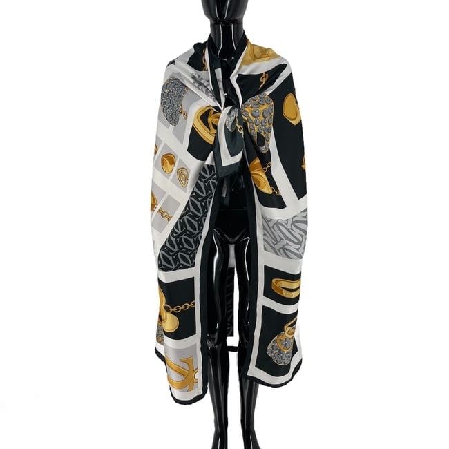 Cartier White Printed 100% Silk Scarf: Title:Cartier White Printed 100% Silk Scarf Brand:Cartier Date/Period:Modern Materials:100% Silk Size:One Size Description:Cartier White Printed 100% Silk Scarf Reserve: $250.00 Shipping: Domestic: Fl