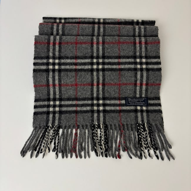 Burberry Grey Classic 100% Lambswool Scarf - 2