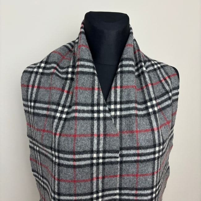 Burberry Grey Classic 100% Lambswool Scarf - 6