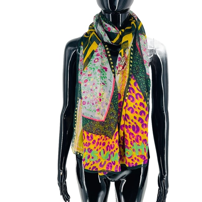 Louis Vuitton Green Printed 100% Silk Scarf - 4