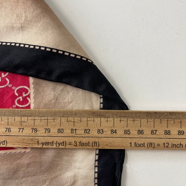 Gucci Red Printed 100% Silk Scarf - 6