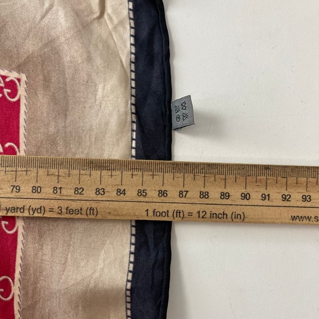 Gucci Red Printed 100% Silk Scarf - 7
