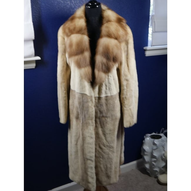 Stunning Laser Sheared Female Mink & Stone Marten Sable Fur Coat Jacket - 2