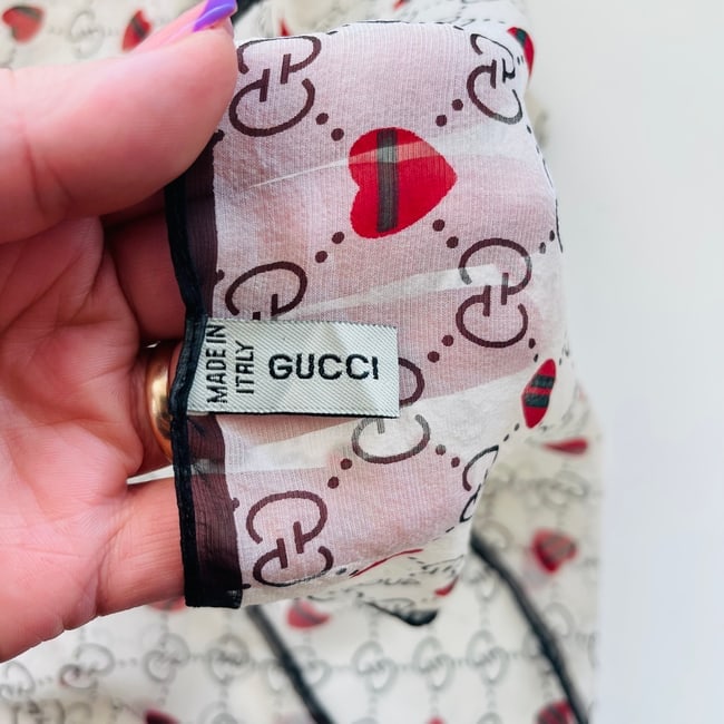 Gucci White Printed 100% Silk Scarf! - 6