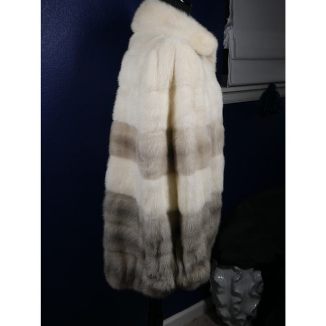 Gorgeous Designer Grosvenor Pearl & Sapphire Ombre Degrade Mink Fur Coat Jacket - 4