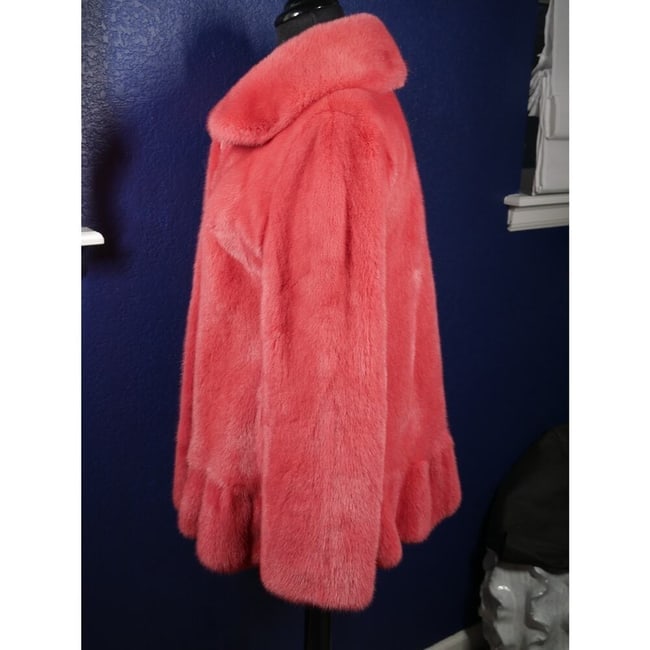 Stunning NWOT Hot Coral Pink Mink Fur Coat Jacket - 2