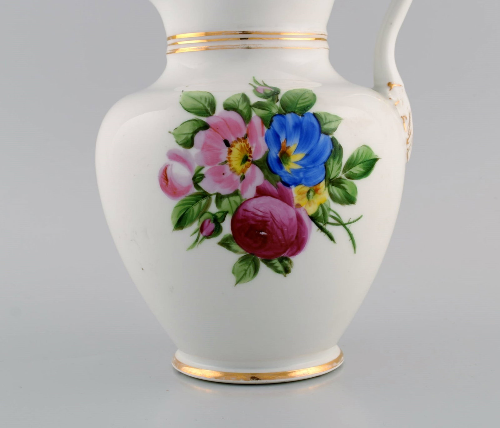 Antique Bing & Grondahl chocolate jug in porcelain modeled with a lion on the handle. Hand-painted - 4