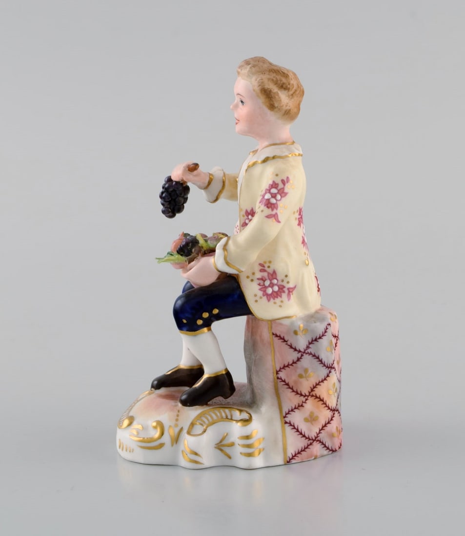 Royal Crown Derby, England. Hand-painted porcelain figure. "Fruitseller". 1930s. - 4