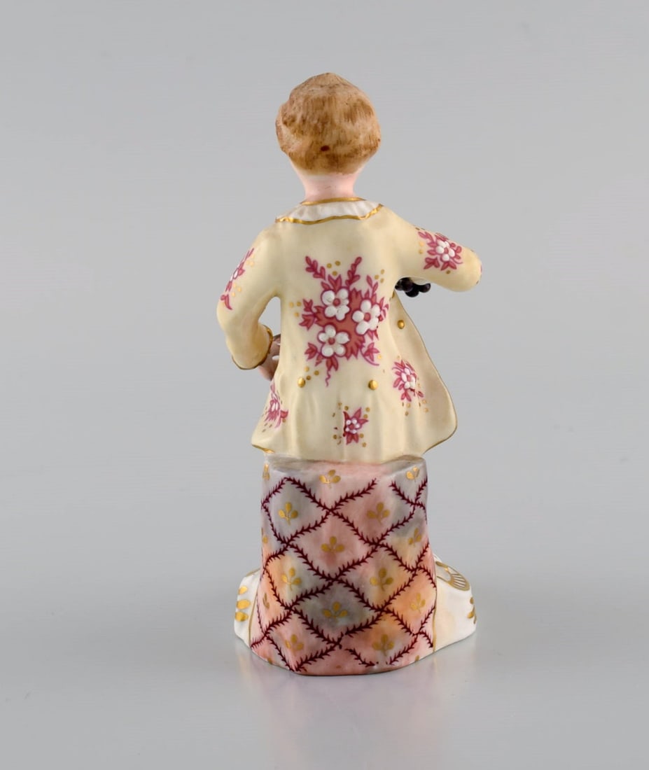 Royal Crown Derby, England. Hand-painted porcelain figure. "Fruitseller". 1930s. - 5