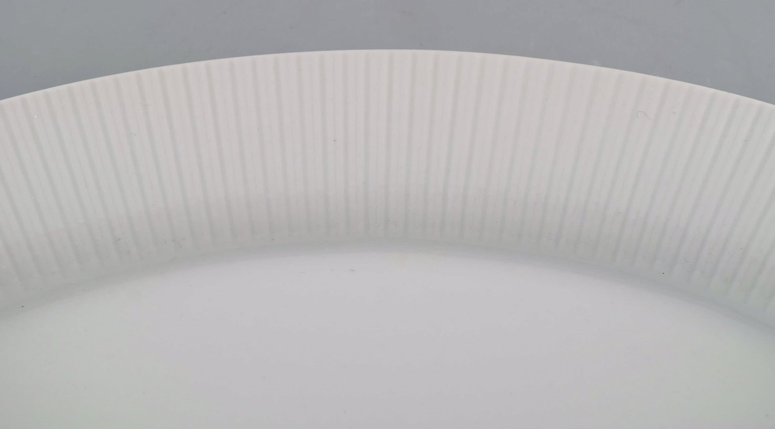 Tapio Wirkkala for Rosenthal. Rare Modulation serving dish in fluted porcelain. Classic and timeless - 3