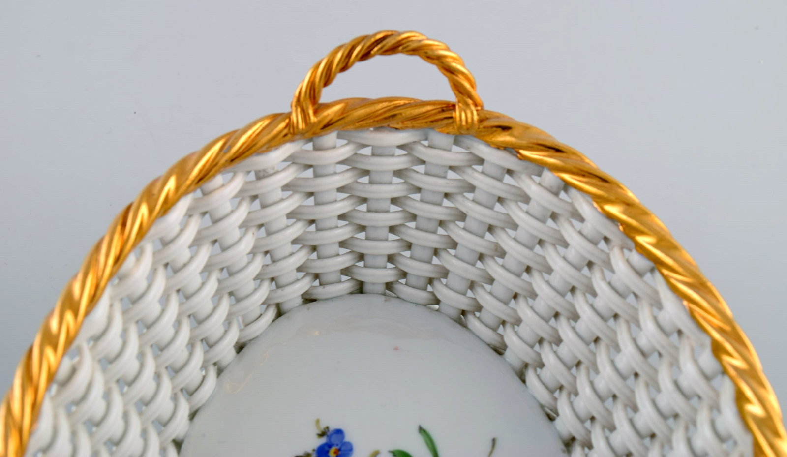 Antique Meissen braided porcelain basket with handles. Hand-painted flowers and golden border. Late - 5