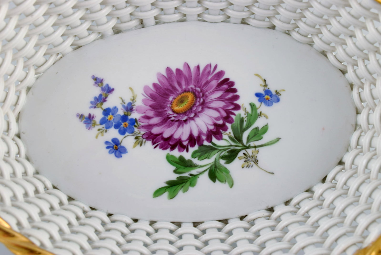 Antique Meissen braided porcelain basket with handles. Hand-painted flowers and golden border. Late - 6