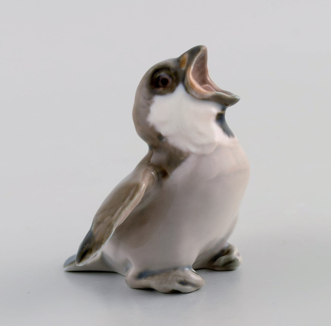 Knud Kyhn for Bing & Grondahl. Porcelain figure. Sparrow chick. Model number 1852. (1 of 8)