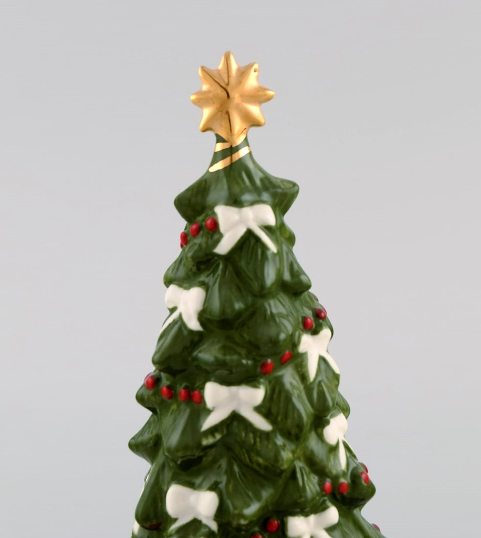 Royal Copenhagen porcelain figurine. The Annual Christmas Tree. 2018. - 5