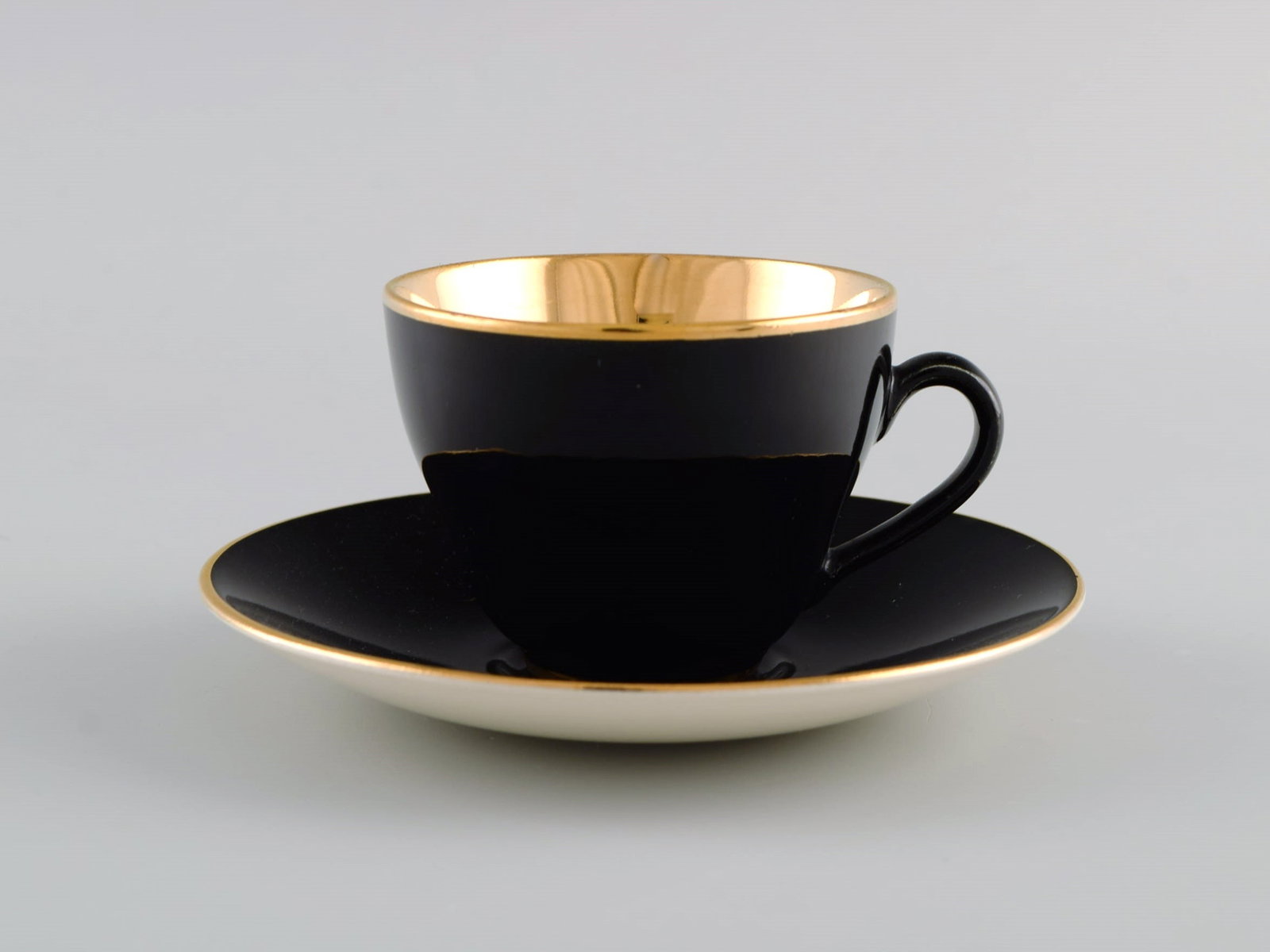 Royal Copenhagen / Aluminia Confetti mocha cup with saucer and sugar bowl in black glazed faience - 3