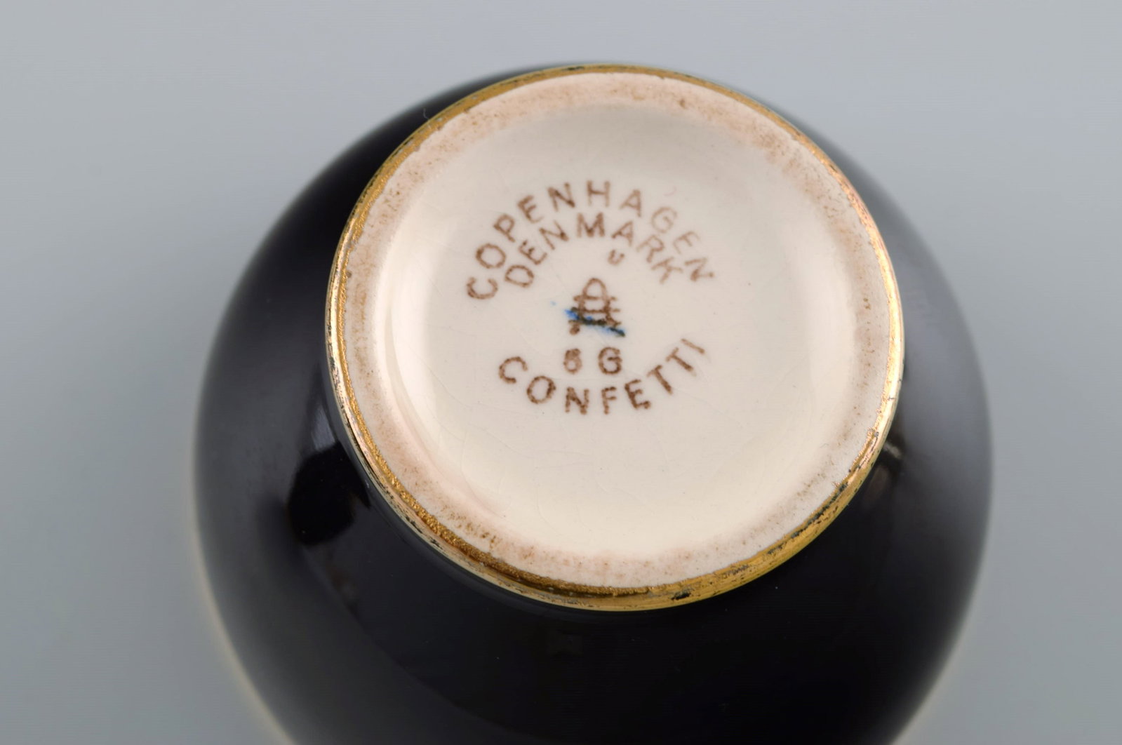 Royal Copenhagen / Aluminia Confetti mocha cup with saucer and sugar bowl in black glazed faience - 7