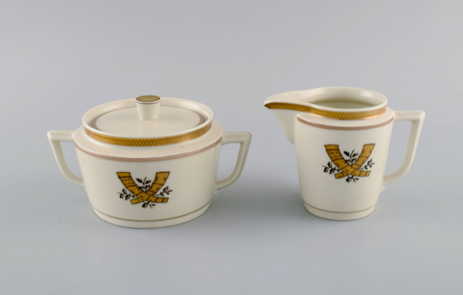 Royal Copenhagen Golden Horns coffee service for 10 people. 1960s. - 7
