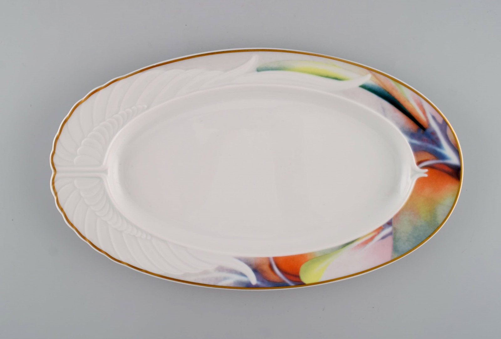 Paul Wunderlich for Rosenthal. Mythos serving dish in porcelain. 1980s / 90s. (1 of 5)