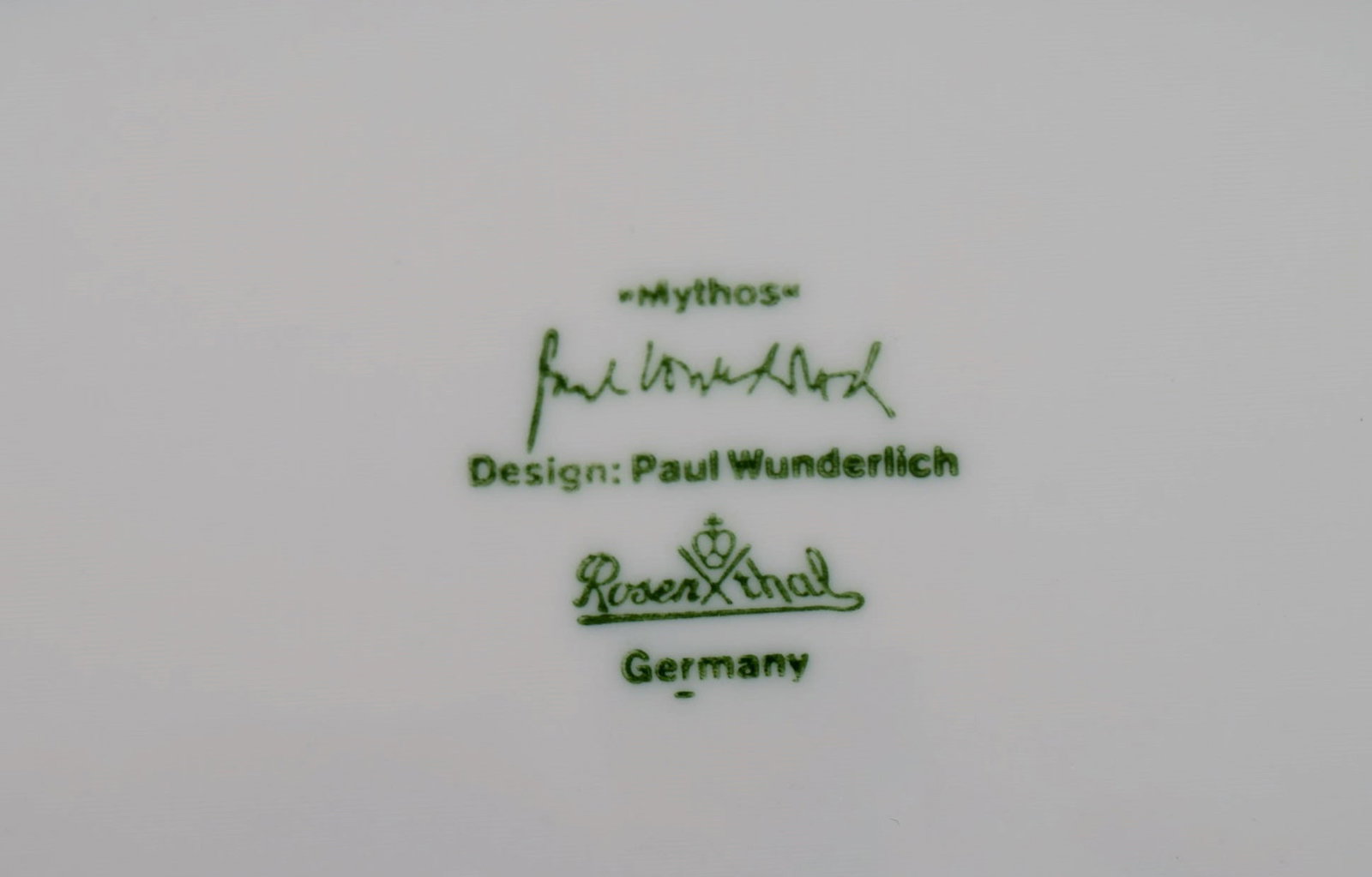 Paul Wunderlich for Rosenthal. Mythos serving dish in porcelain. 1980s / 90s. - 5