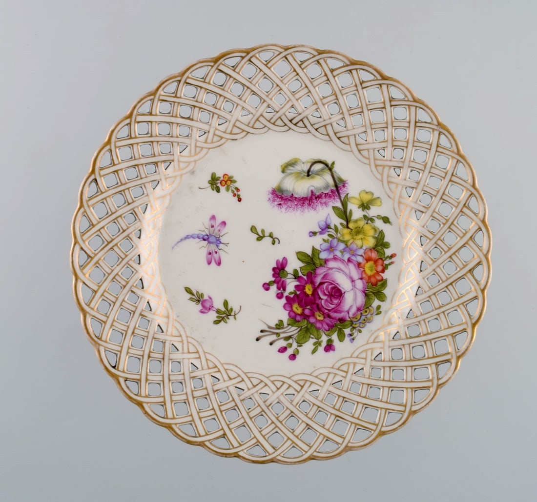 Antique Meissen compote in openwork porcelain with hand-painted flowers, insects and gold - 5