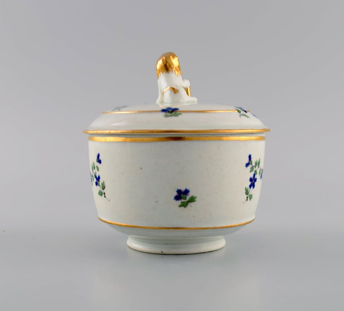 Antique German sugar bowl in hand-painted porcelain with flowers and gold edges. Lid knob modeled as - 4