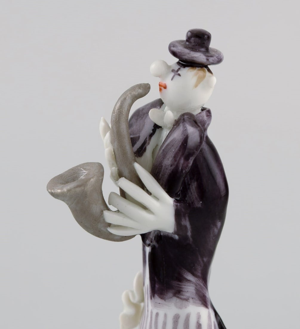 Peter Strang (b.1936) for Meissen. Figure in hand-painted porcelain. Saxophonist from the clown - 4