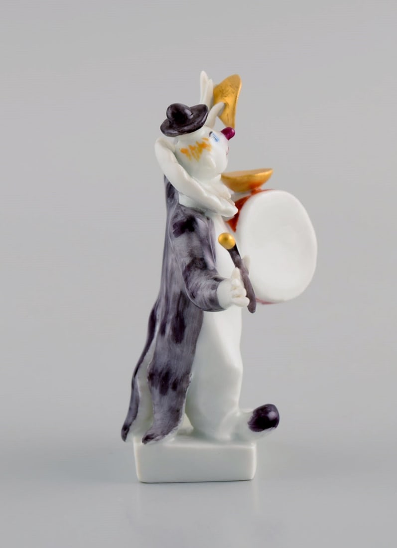 Peter Strang (b.1936) for Meissen. Figure in hand-painted porcelain. Drummer from the clown - 6