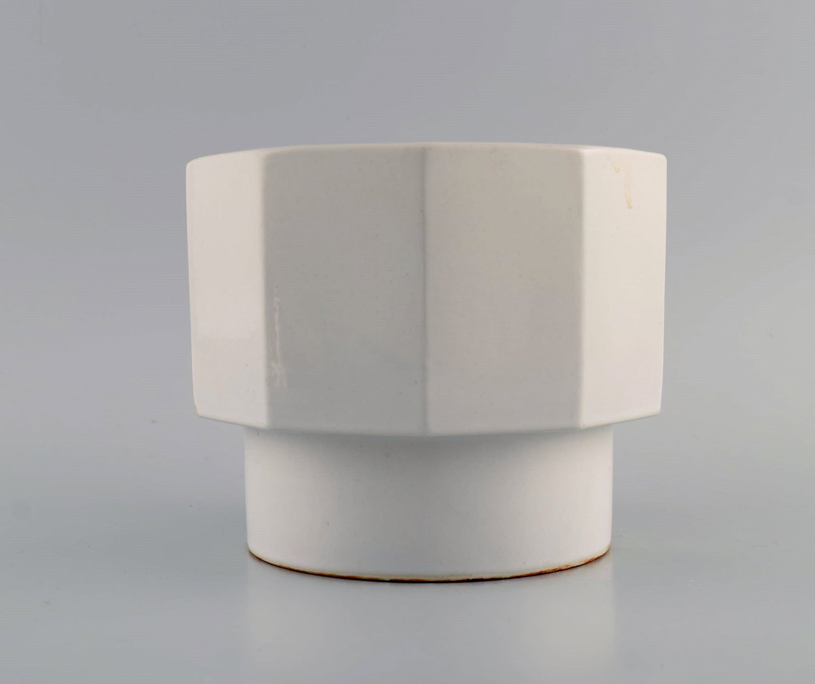 Erix Hennix for Gustavsberg. Three Plantina flower pots in glazed porcelain. 1970s. - 7