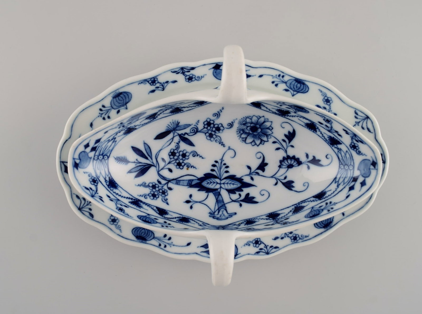 Antique Meissen Blue Onion sauce bowl in hand-painted porcelain. Late 19th century. - 4