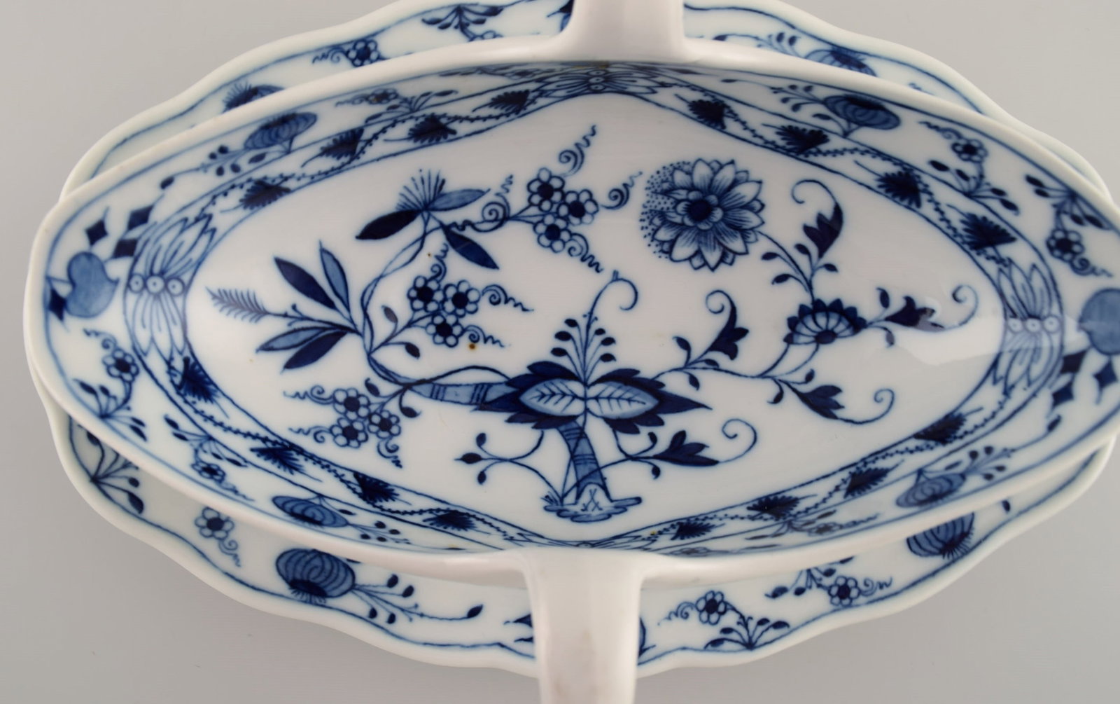 Antique Meissen Blue Onion sauce bowl in hand-painted porcelain. Late 19th century. - 5