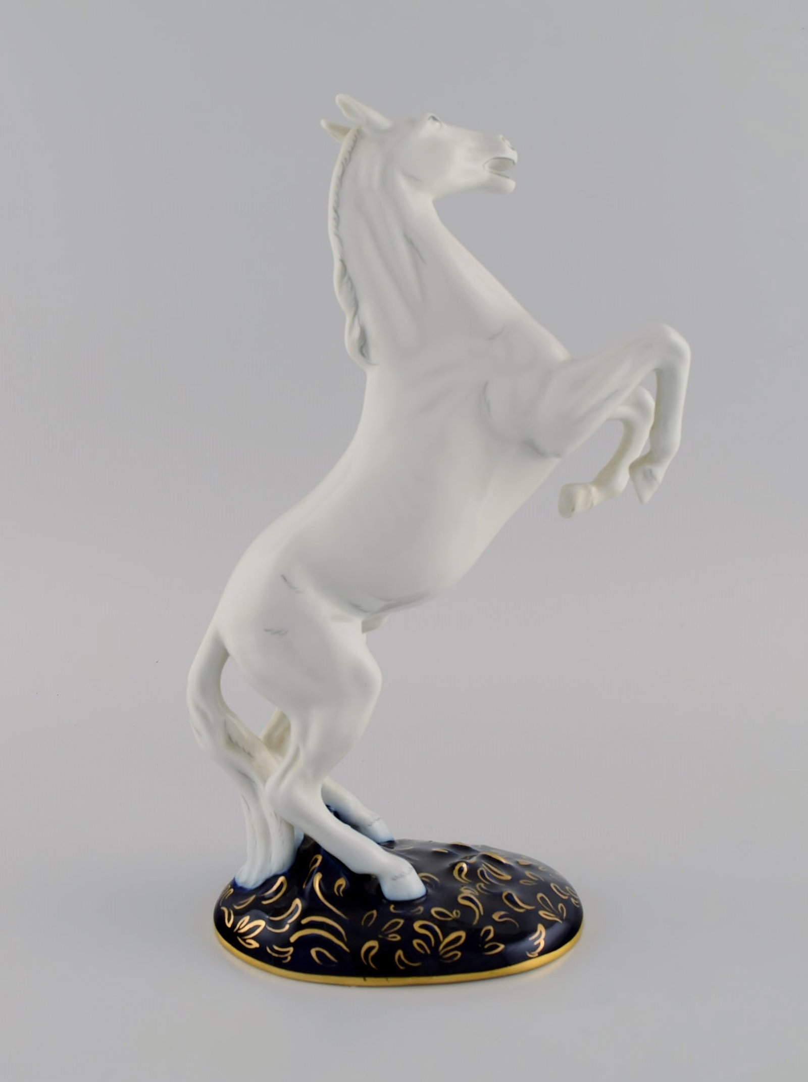 Royal Dux. Prancing horse in hand-painted porcelain. 1940s. - 6
