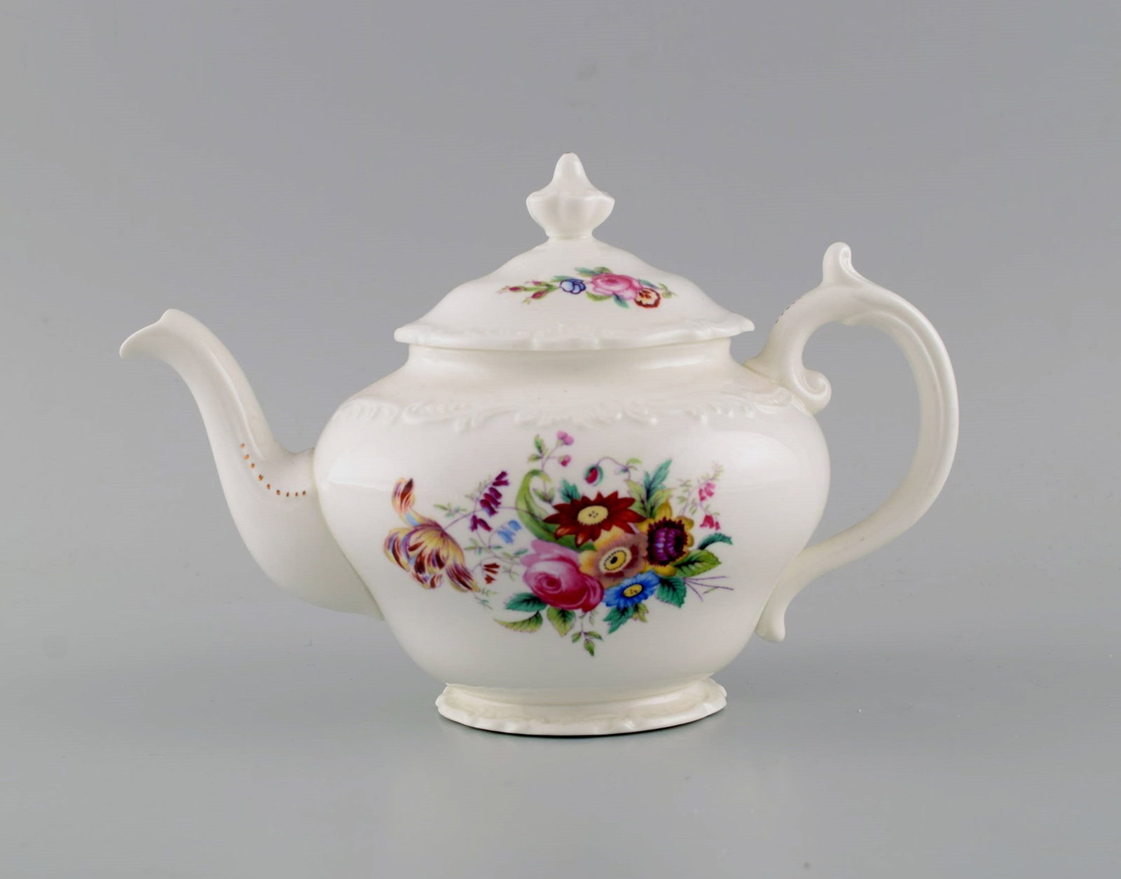 Coalport, England. Egoist breakfast / tea service in porcelain decorated with flowers. 1960s / 70s. - 6