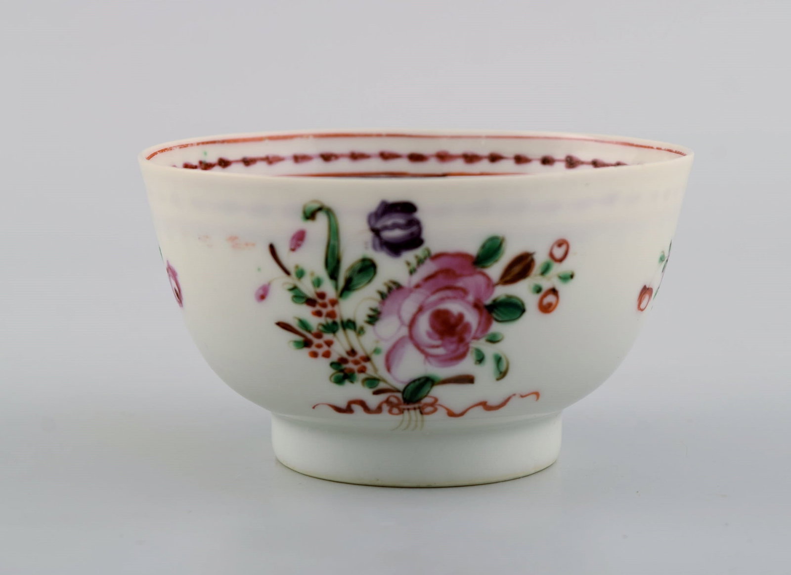 Three antique Chinese teacups in hand-painted porcelain. Qian Long (1736-1795). - 6