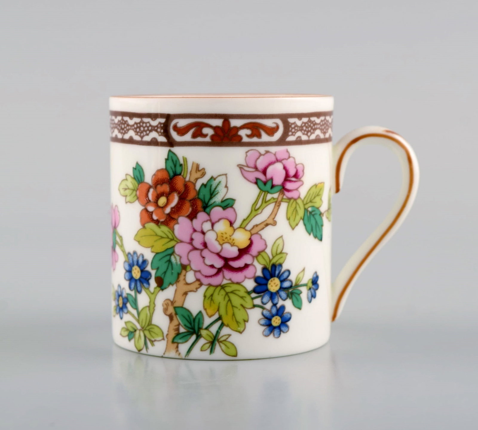 Coalport, England. Seven Flower of Tibet chocolate cups with saucers decorated with flowers and gold - 4