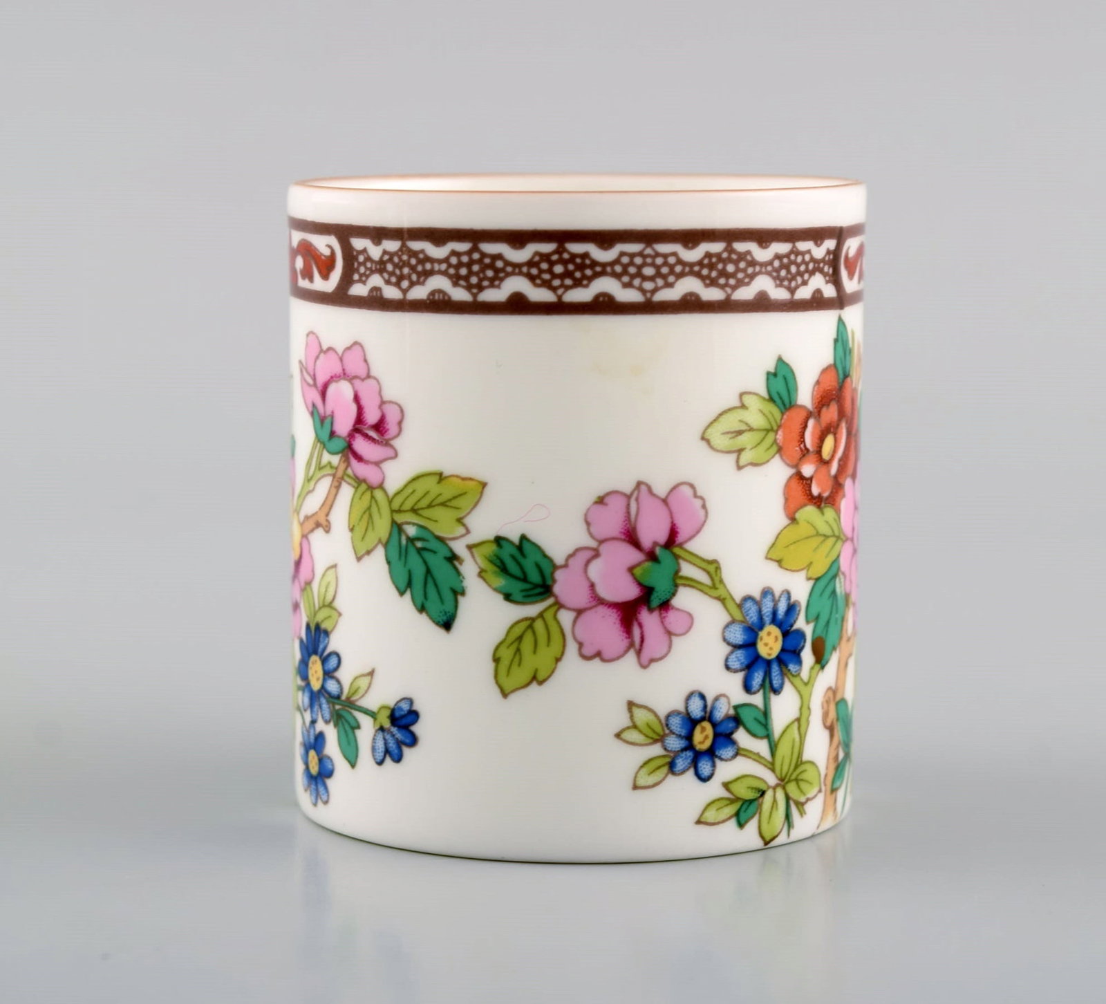 Coalport, England. Seven Flower of Tibet chocolate cups with saucers decorated with flowers and gold - 5