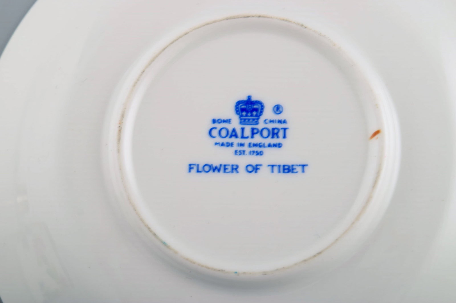 Coalport, England. Seven Flower of Tibet chocolate cups with saucers decorated with flowers and gold - 8