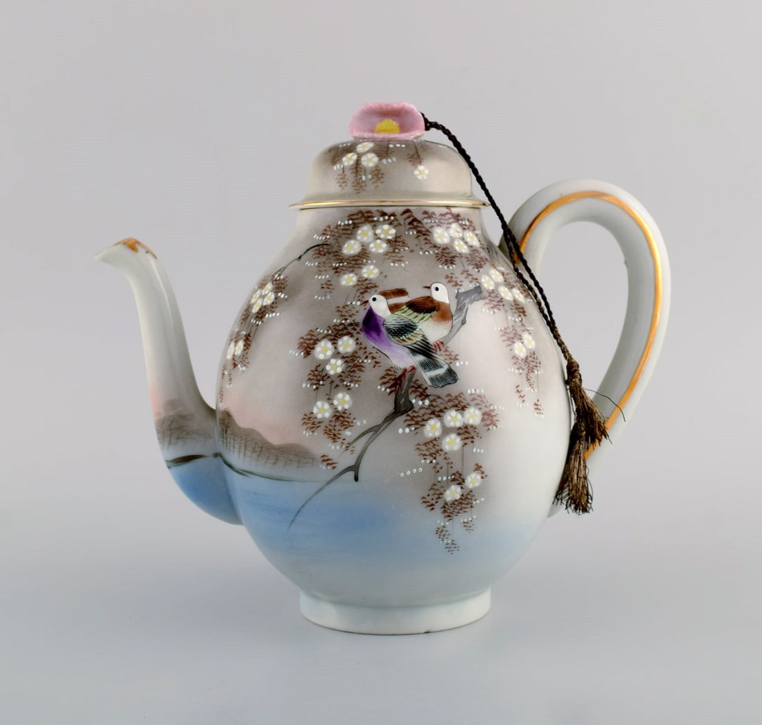 Japanese tea service in hand painted porcelain. Mid-20th century. - 3
