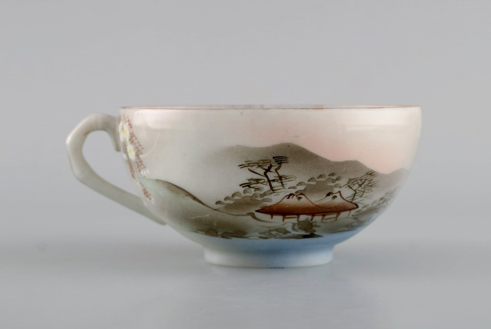 Japanese tea service in hand painted porcelain. Mid-20th century. - 8