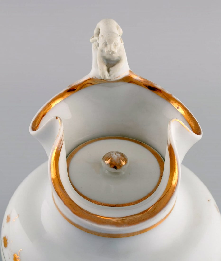 Antique Bing & Grondahl chocolate jug in porcelain modeled with a lion on the handle. Hand-painted - 5