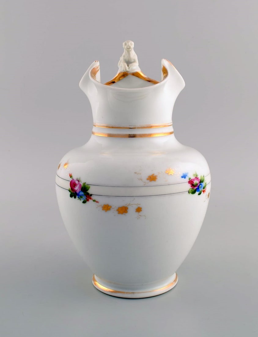 Antique Bing & Grondahl chocolate jug in porcelain modeled with a lion on the handle. Hand-painted - 6