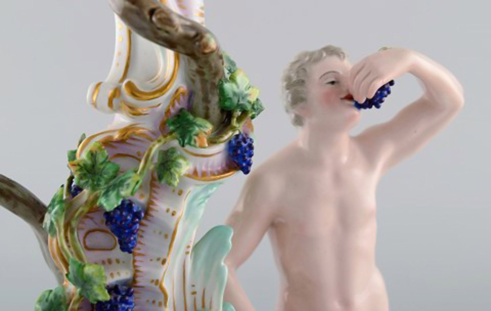 Antique Meissen figural candlestick in hand-painted porcelain. Model number 1190. - 7