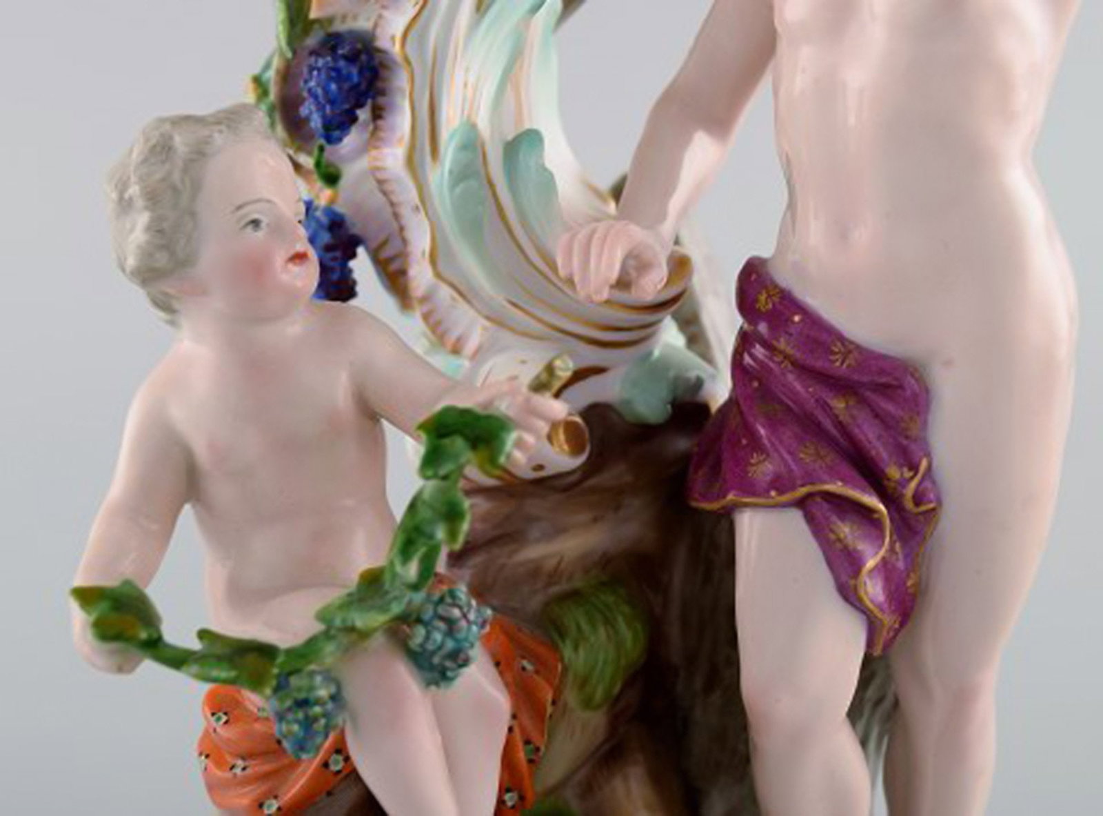 Antique Meissen figural candlestick in hand-painted porcelain. Model number 1190. - 8