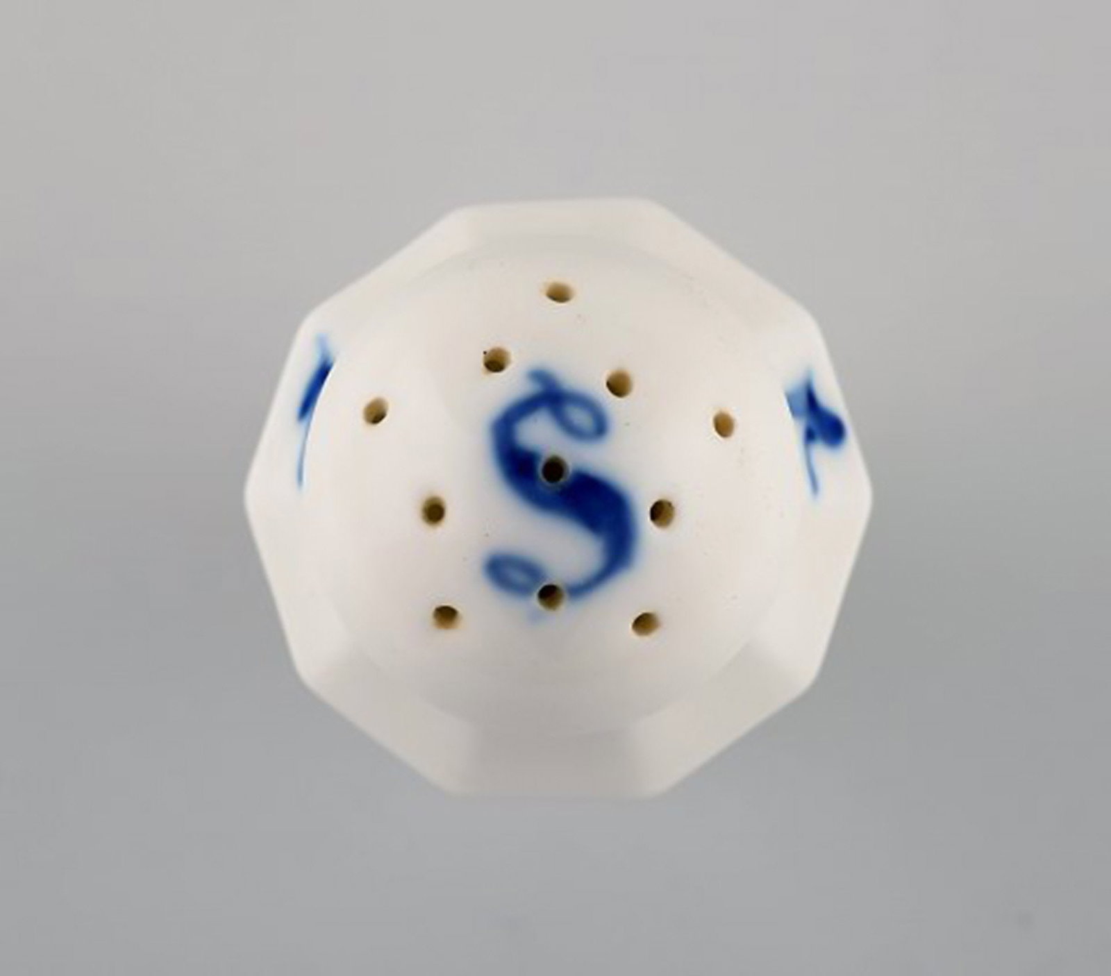 Royal Copenhagen blue flower angular salt shaker. Model number 8621. - 4