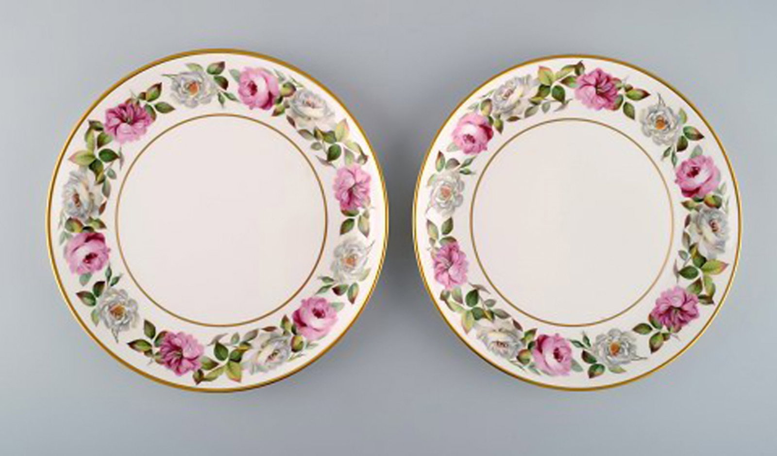 Royal Worcester, England. Complete tea service for seven people in porcelain with floral motifs. - 10