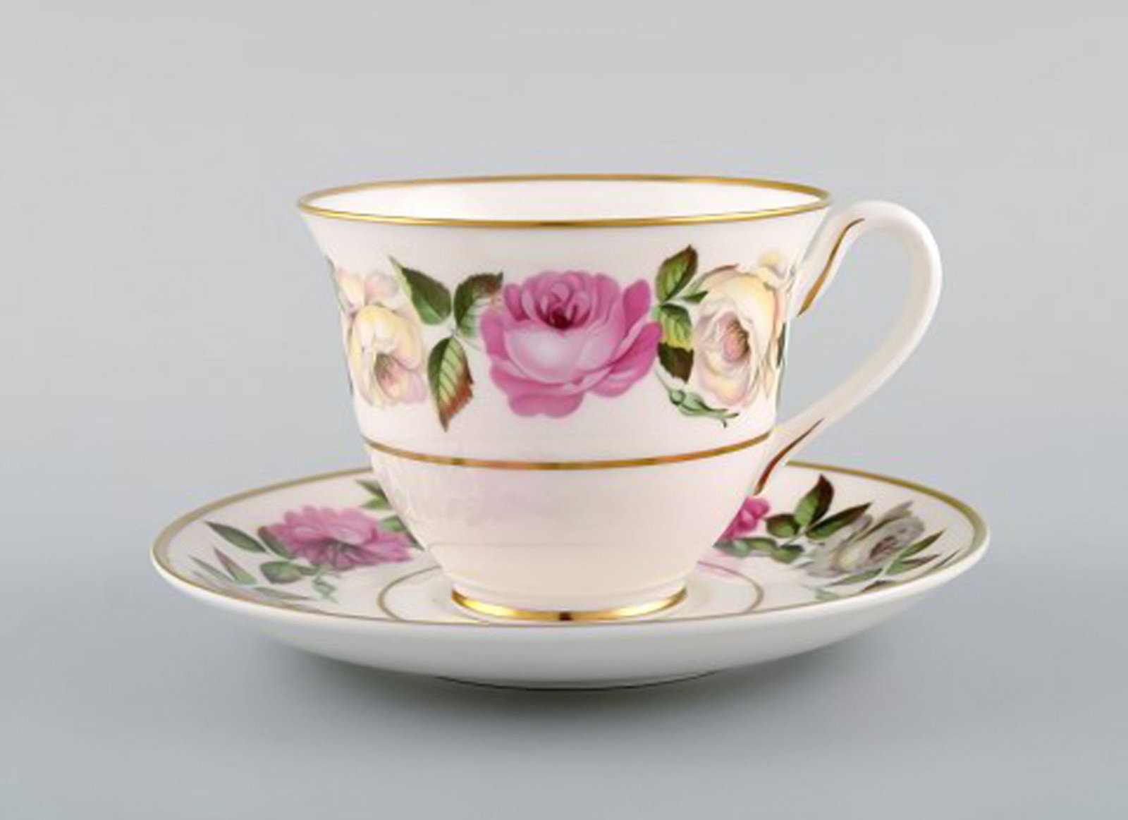 Royal Worcester, England. Complete tea service for seven people in porcelain with floral motifs. - 4